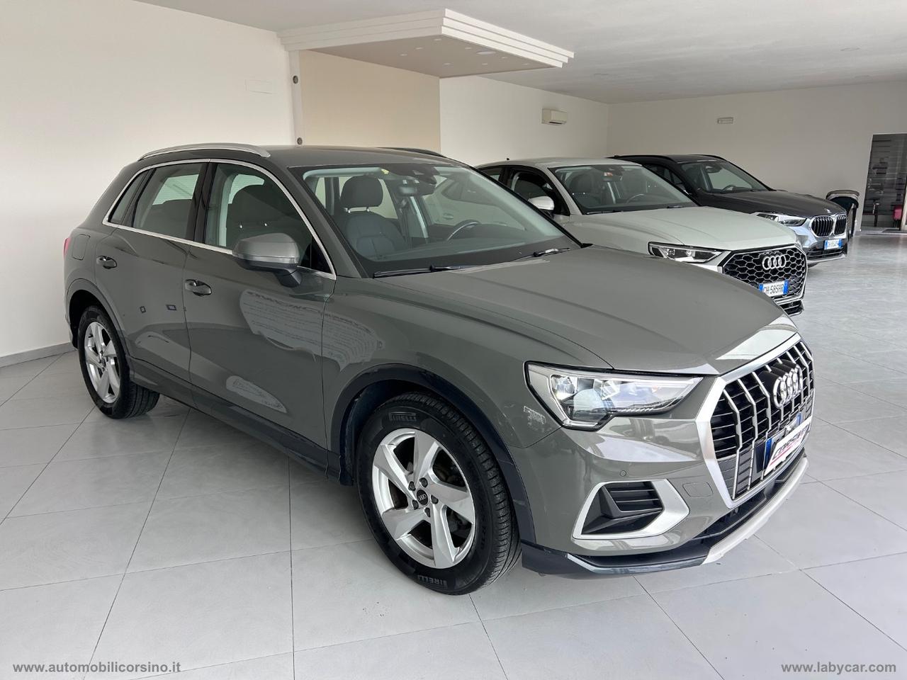 AUDI Q3 35 TDI S tronic Business Advanced