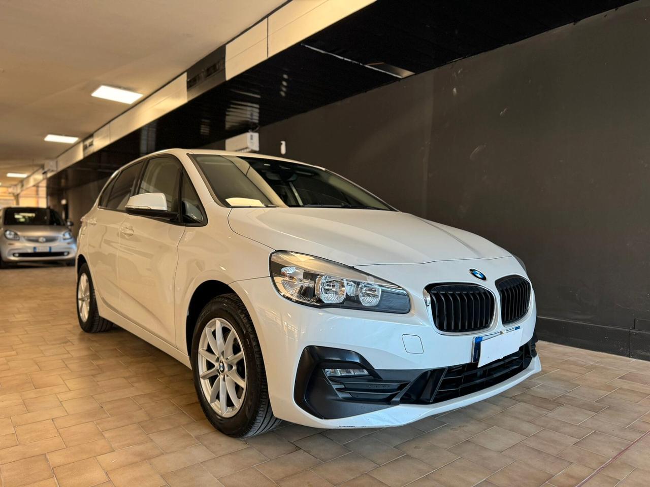 Bmw 2er Active Tourer 218d xDrive Active Tourer Luxury