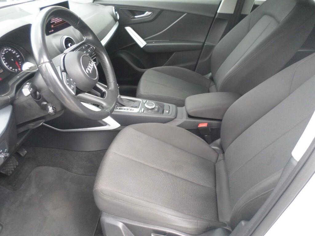Audi Q2 30 TDI S tronic Business