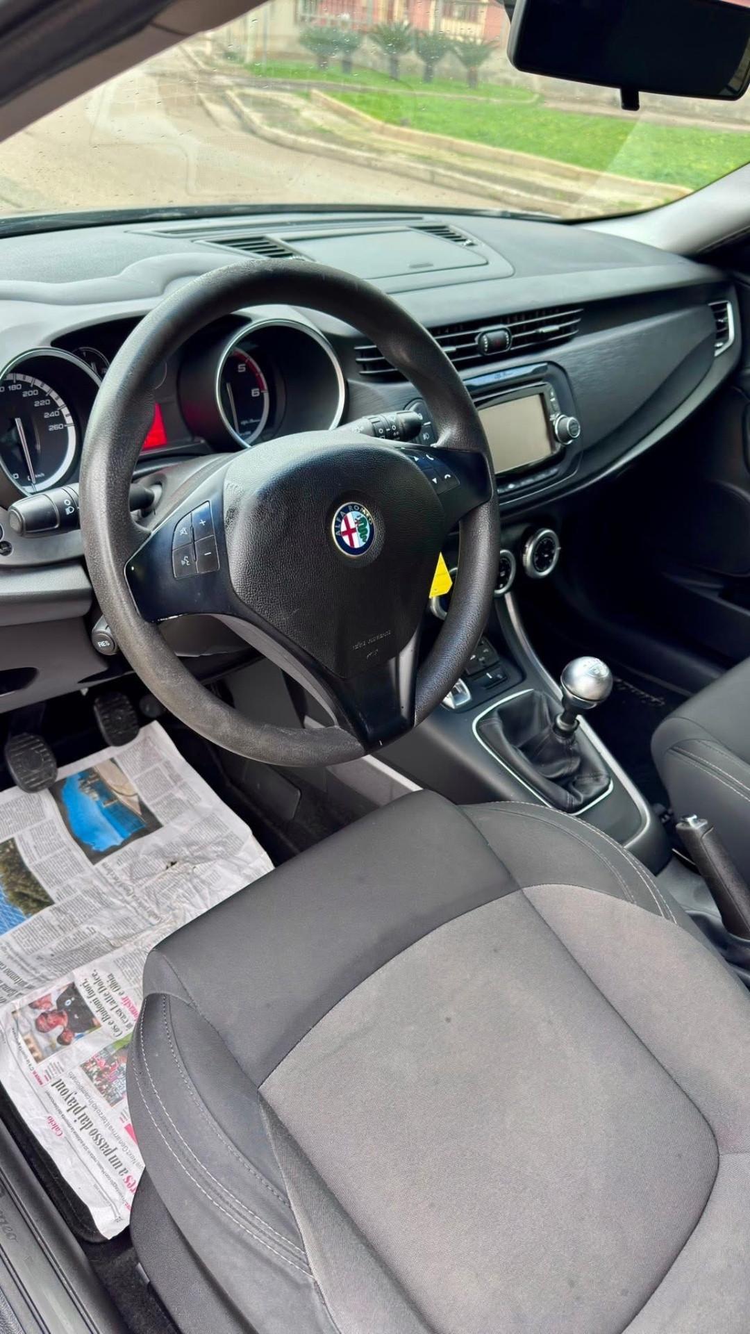 Alfa Romeo Giulietta 1.6 JTDm-2 120 CV Distinctive