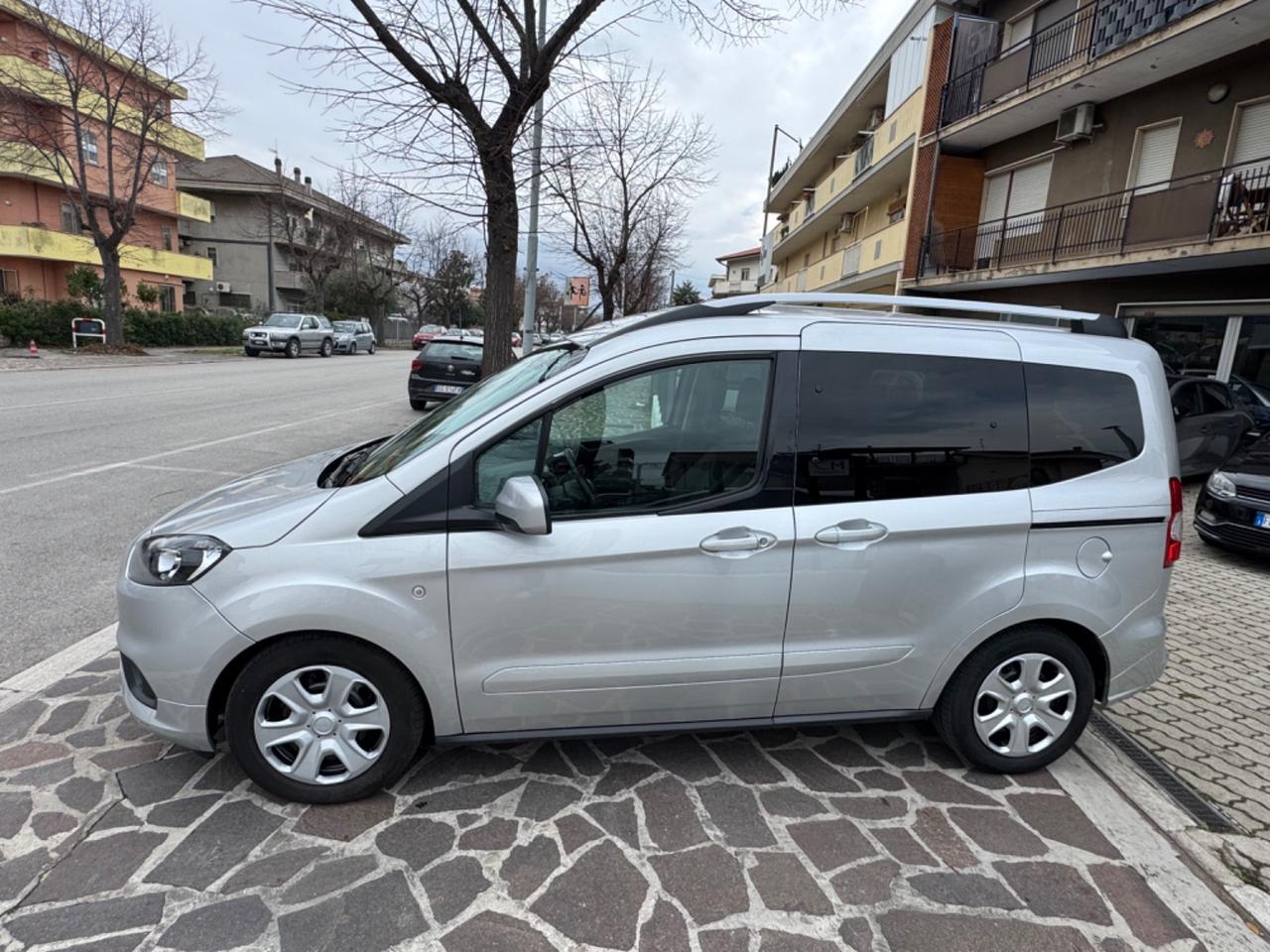 Ford Tourneo Courier Tourneo Courier 1.5 TDCI 75 CV S&S Sport