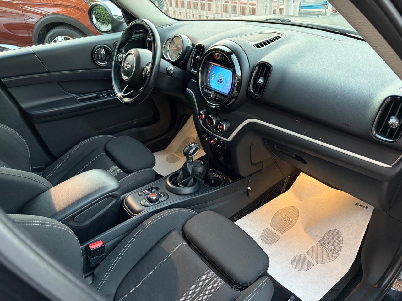 Mini Cooper SD Countryman ALL4 Total Black +C.AUTO-NAVI-H.K-LED !!