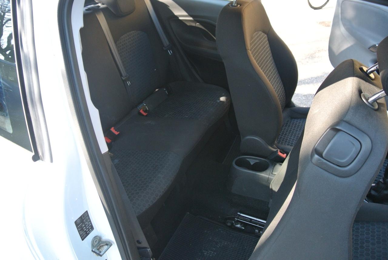 Opel Corsa 1.4 90CV GPL Tech Coupé n-Joy