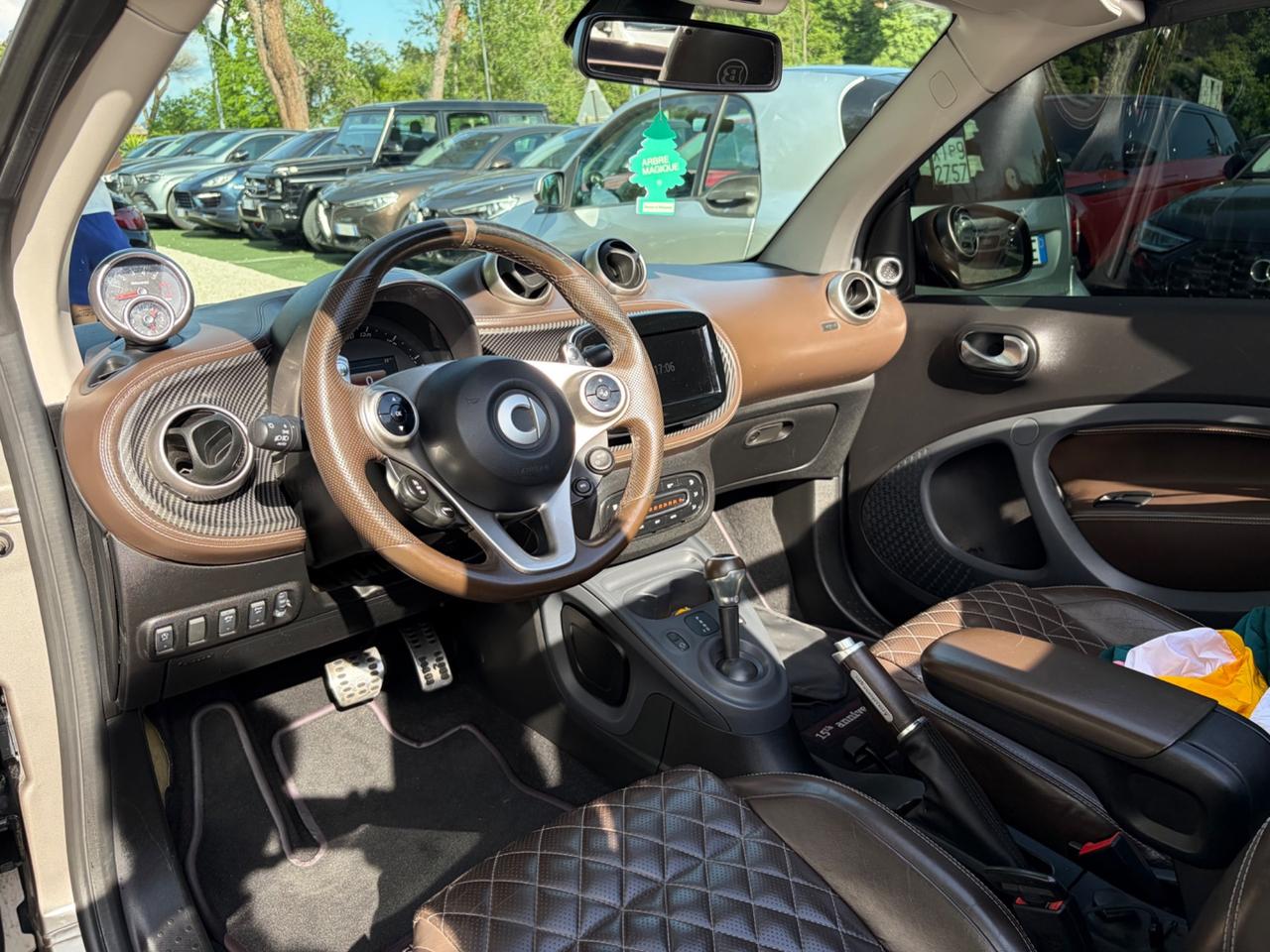 Smart ForTwo BRABUS 0.9 Turbo twinamic cabrio 15th anniversary