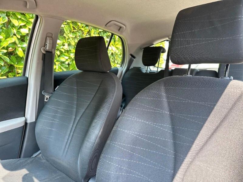 TOYOTA Yaris 2ª serie Yaris 1.3 5 porte Sol