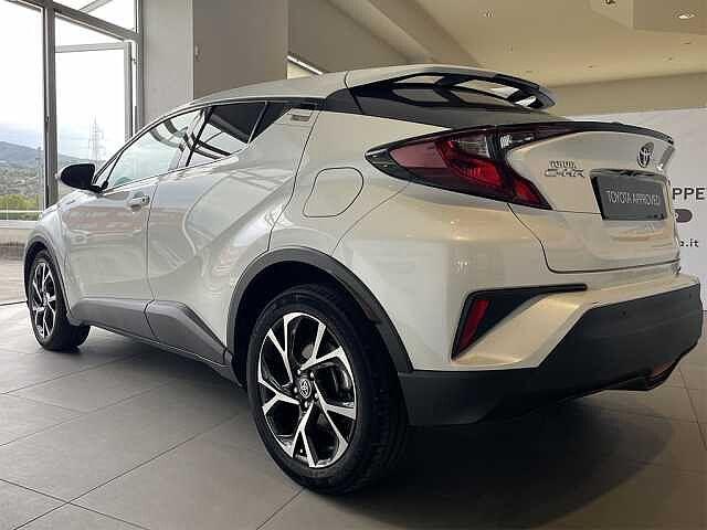 Toyota C-HR 1.8 Hybrid E-CVT Trend