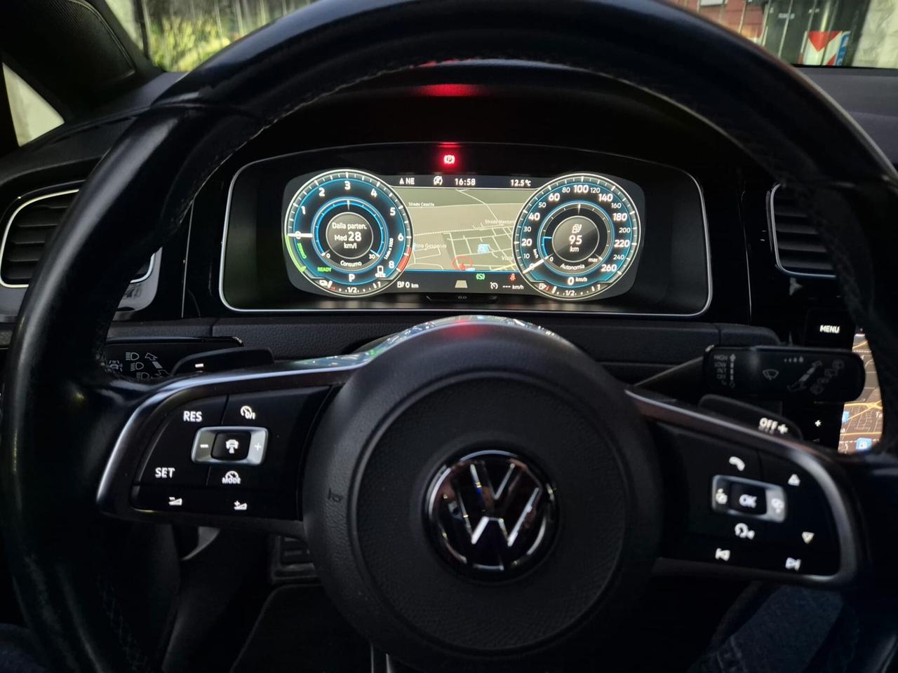 Volkswagen Golf GTE 204cv Full optional DSG