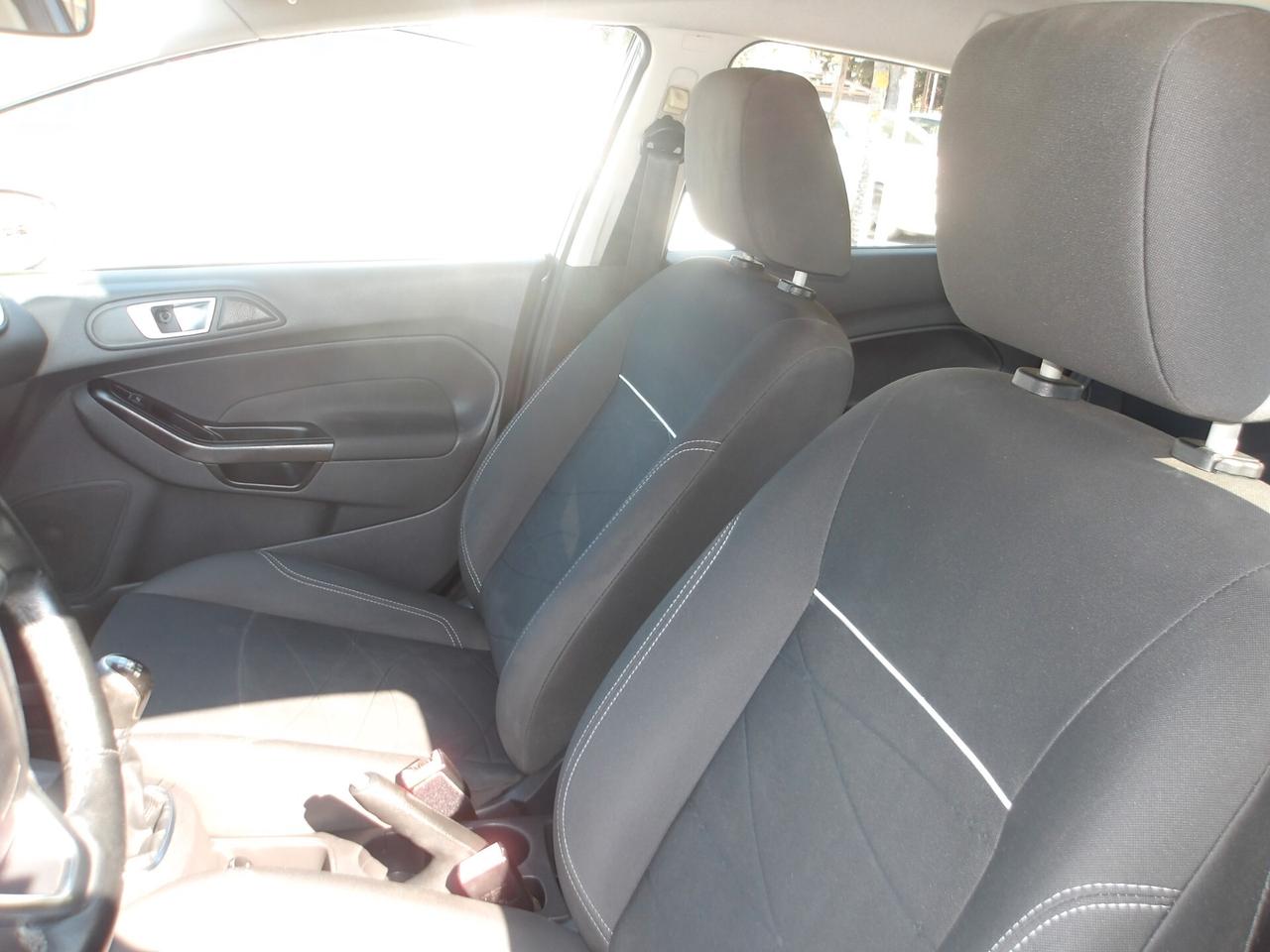 FORD FIESTA 1.2 BENZ-GARANZIA FULL-2015