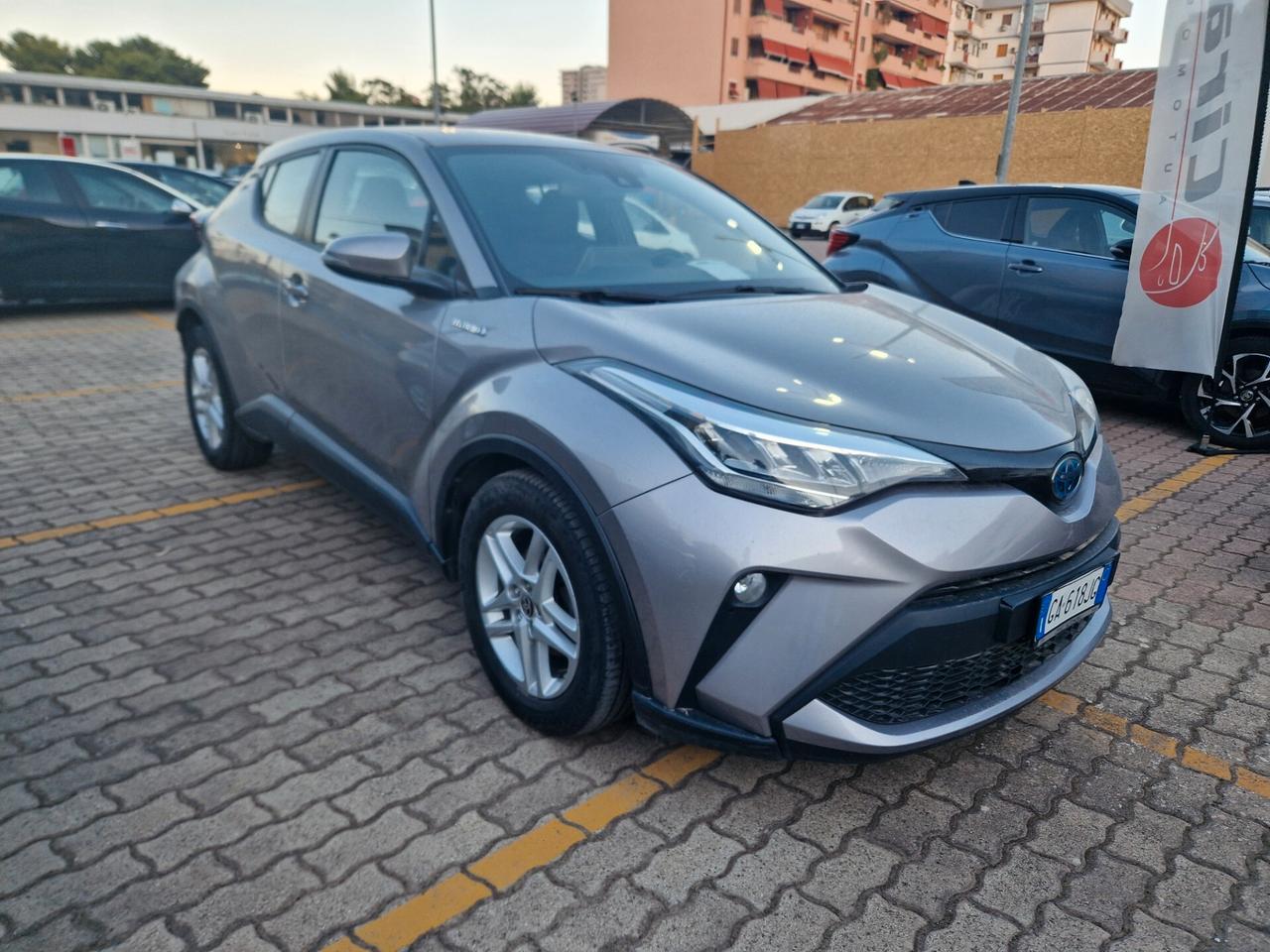 Toyota C-HR 1.8 Hybrid E-CVT Active