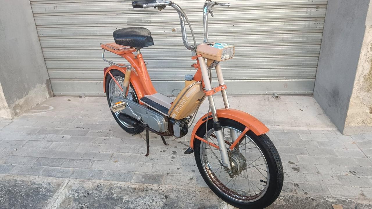Piaggio Bravo Eev1t