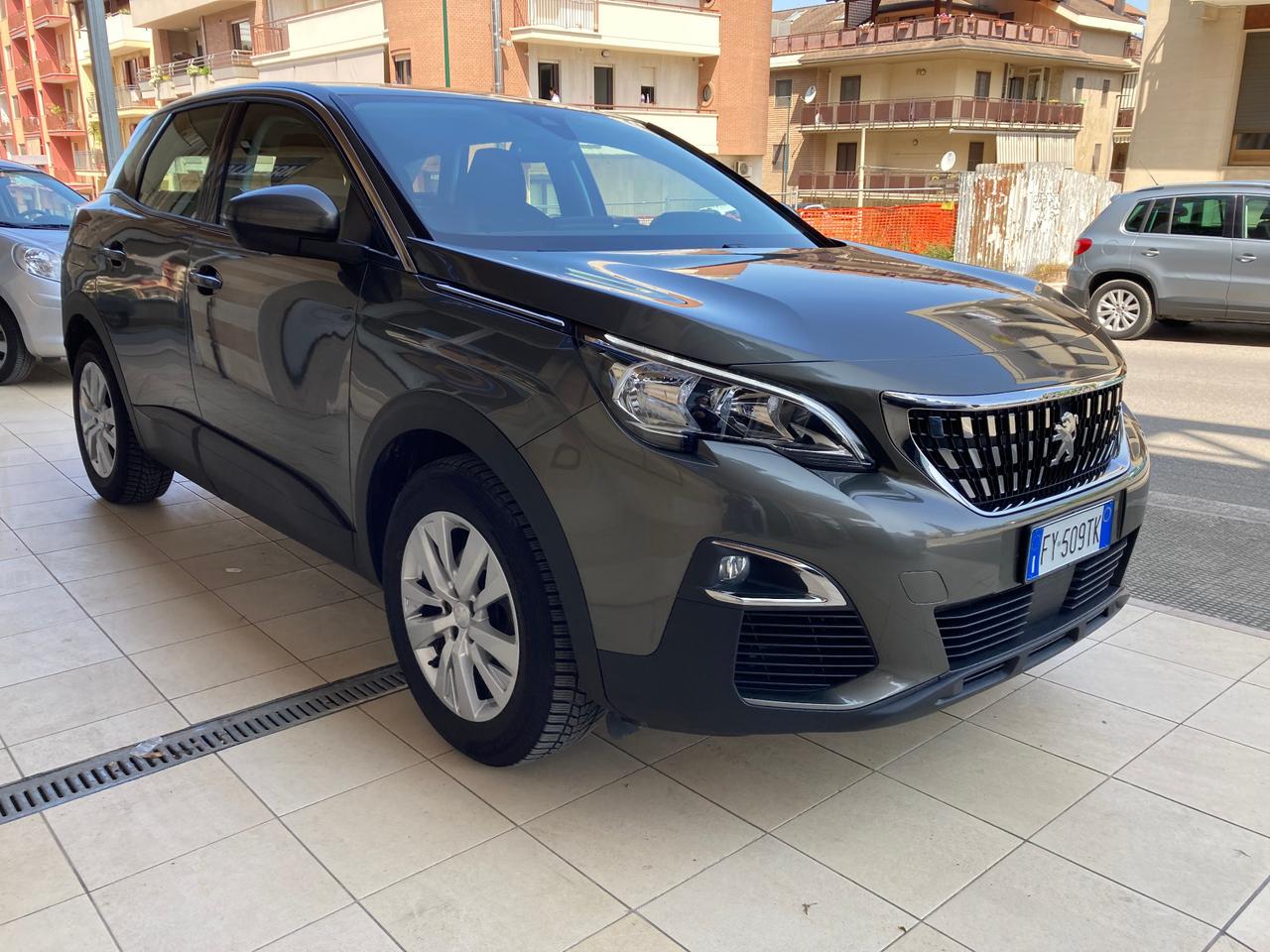 Peugeot 3008 BlueHDi 130 EAT8 Business