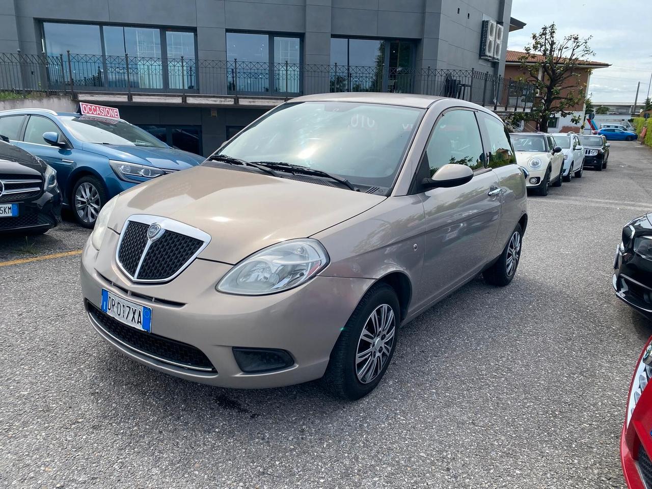 Lancia Ypsilon 1.2 Argento