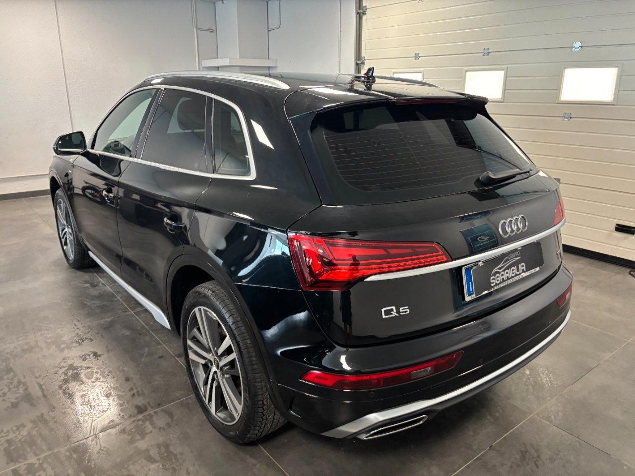 Audi Q5 4X4 S Line Plus Quattro 40 2.0 tdi mhev s-tronic
