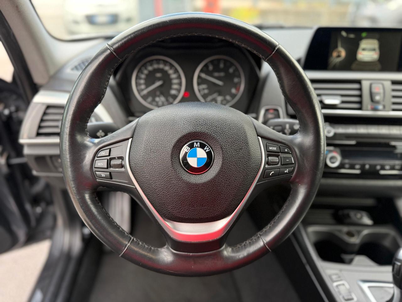 Bmw 116d 5p. Urban Auto.