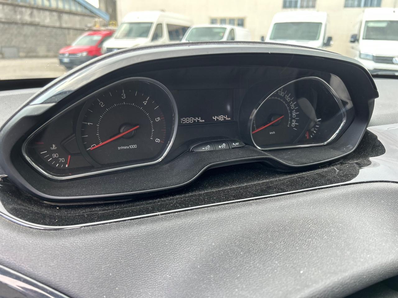 Peugeot 208 1.4 HDi 68 CV LEGGI NOTE