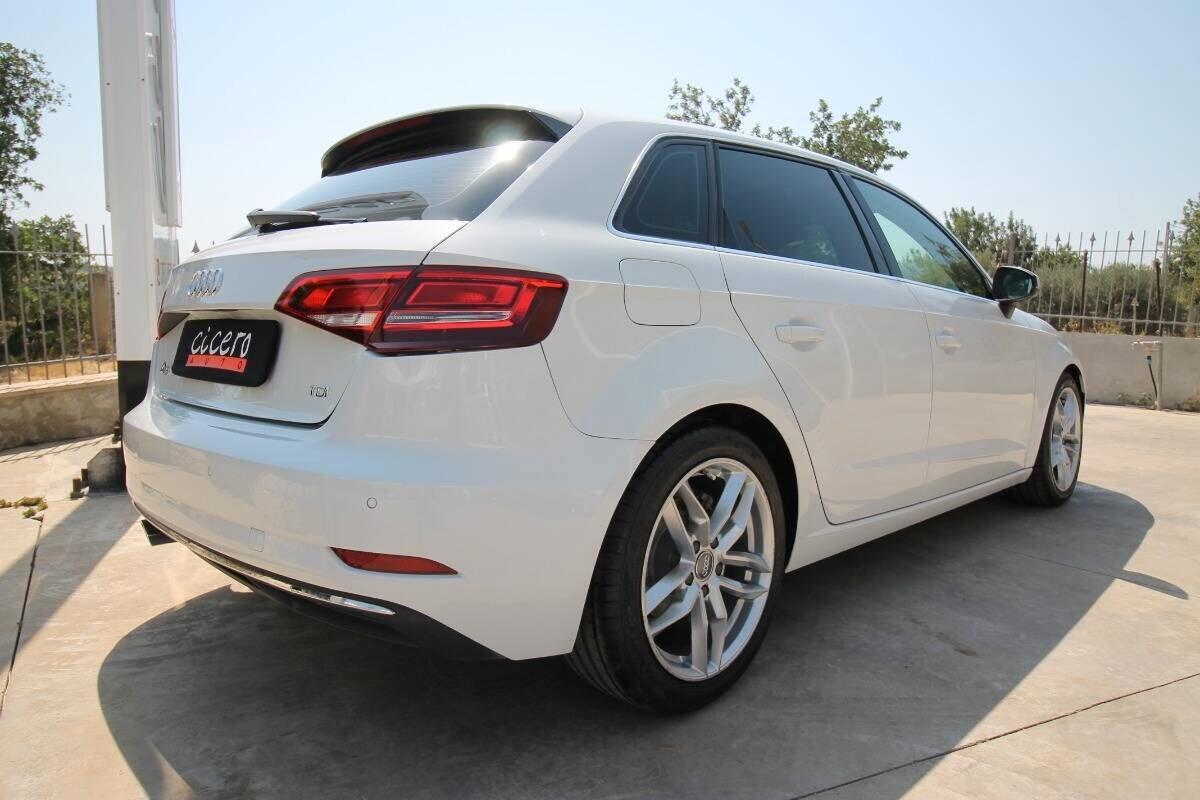 Audi A3 SPB 1.6 TDI Design 110cv |11.2016