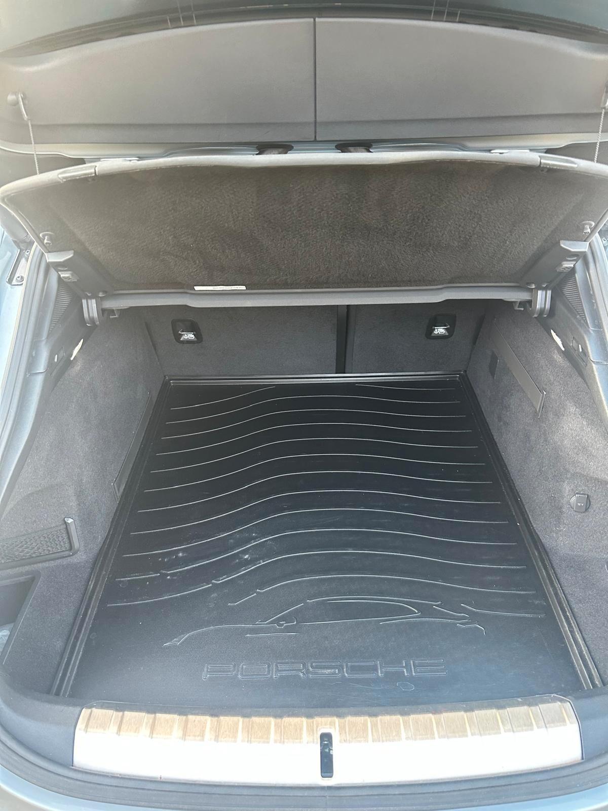 Porsche Taycan 4 Cross Turismo