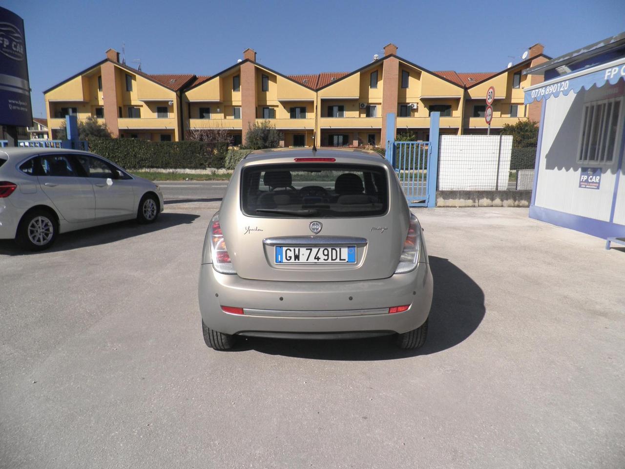 Lancia Ypsilon 3 Porte Ypsilon 1.3 mjt 16v Argento