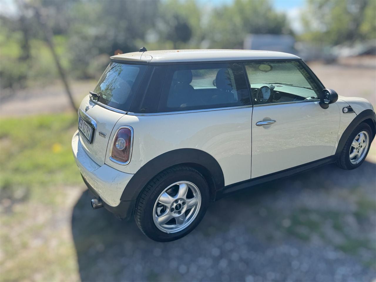 Mini ONE 1.4 benzina-2010