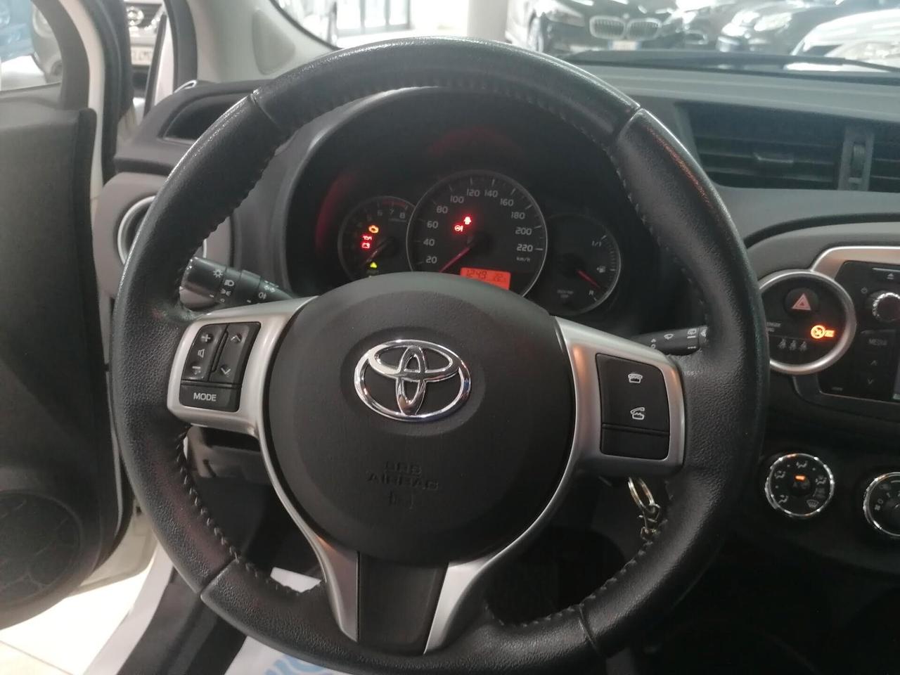 Toyota Yaris 1.0 5 P(NEOPATENTATI)