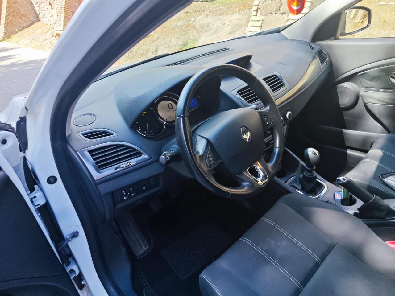 RENAULT MEGANE SW 1.5 dci diesel - 2014