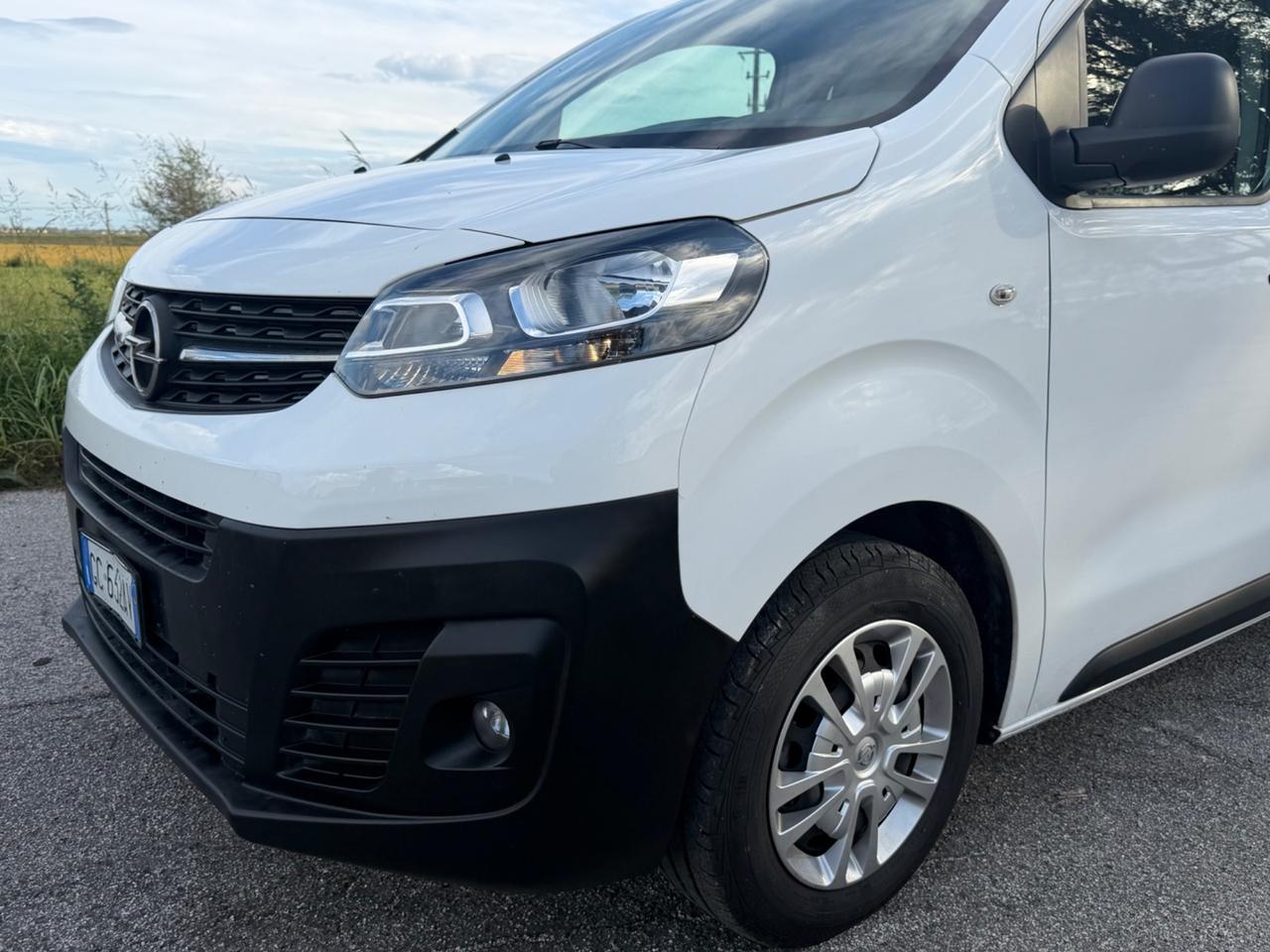 Opel Vivaro 1.5 Diesel 120CV S&S PL-TN-DC M Furgone Essentia