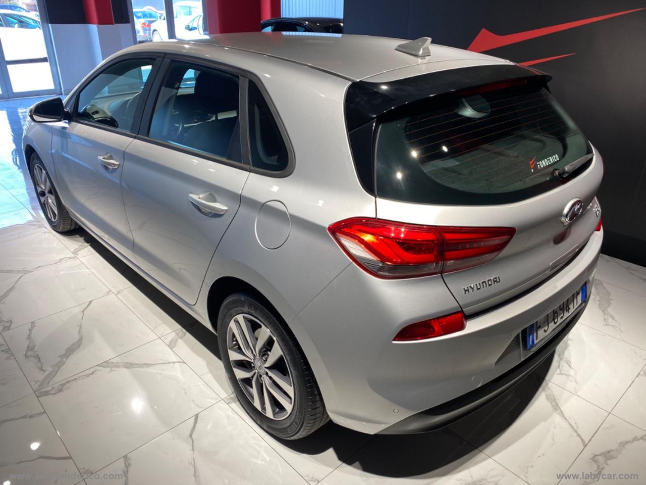 HYUNDAI i30 1.6 CRDi 5p. Comfort A/T