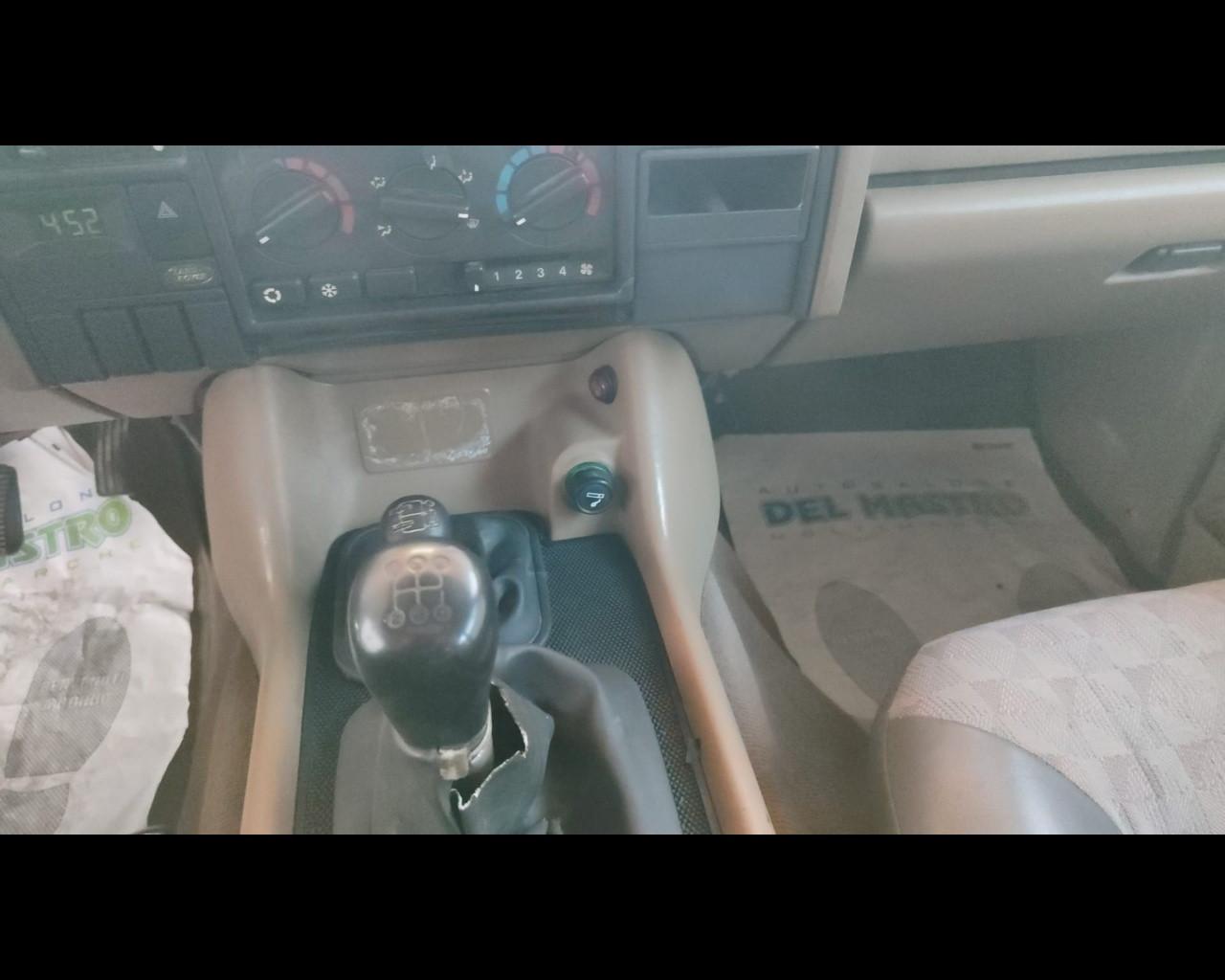 LAND ROVER Discovery 1ª serie - Discovery 2.5 Tdi 5 porte Luxury