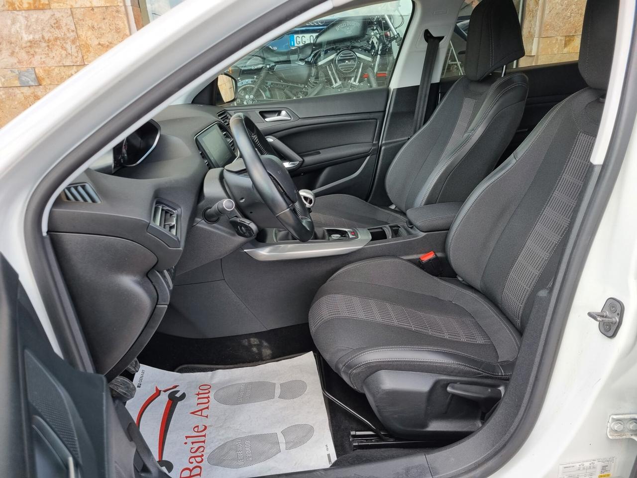 Peugeot 308 BlueHDi 120cv S&S Allure