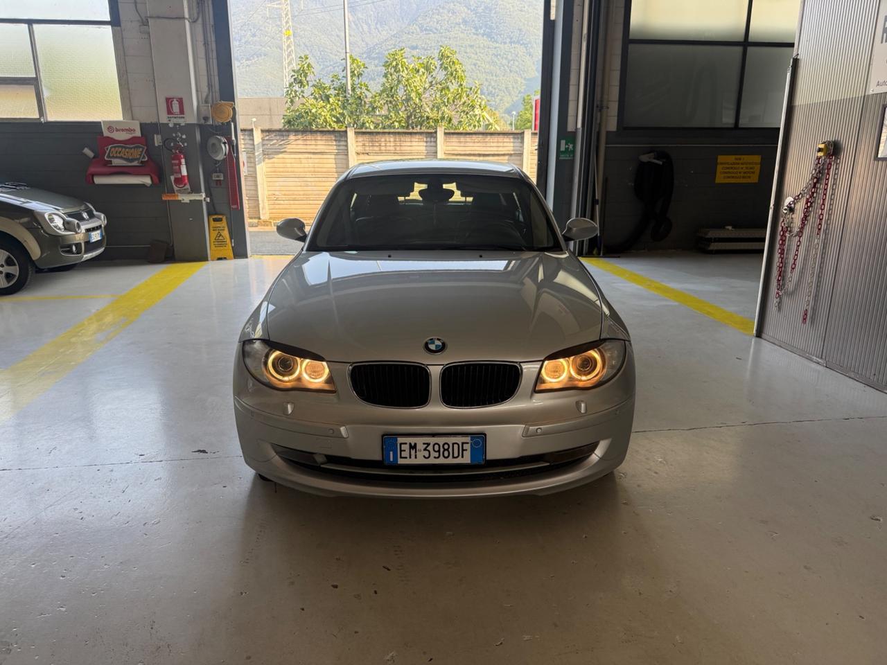 Bmw 116 116i 5p. Futura