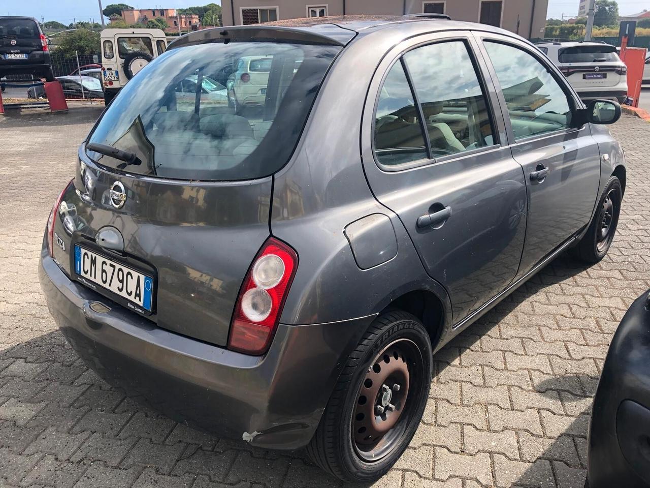 Nissan Micra 1.0 16V 5 porte Visia