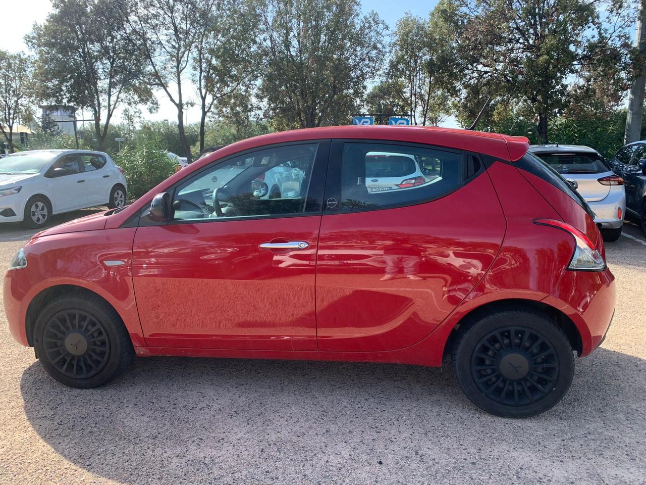 Lancia Ypsilon 1.0 PASSAGGIO INCLUSO