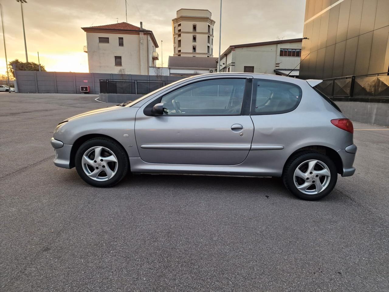 Peugeot 206 1.4 16V 3p. XS