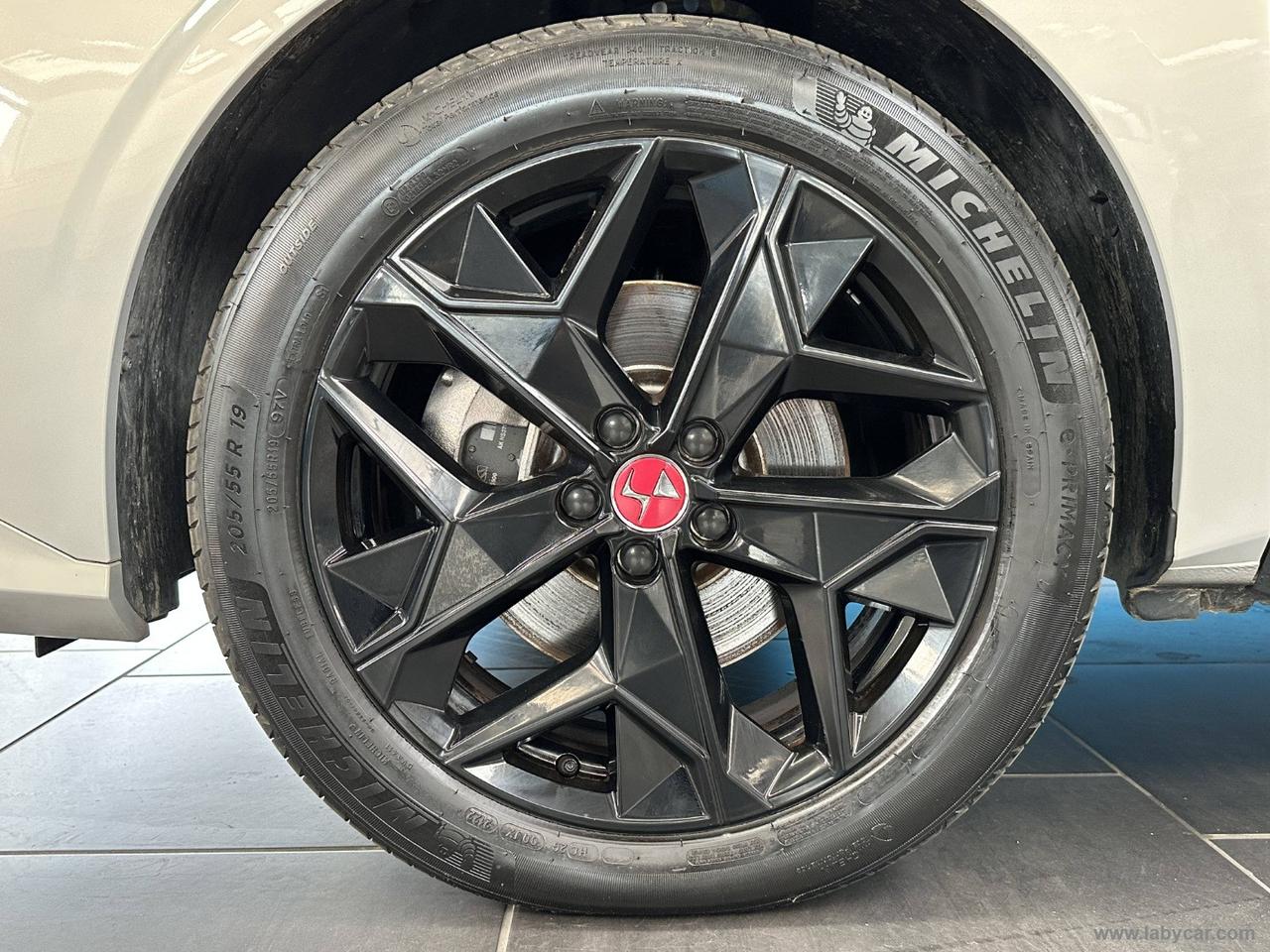 DS AUTOMOBILES DS 4 E-Tense 225 Performance Line+