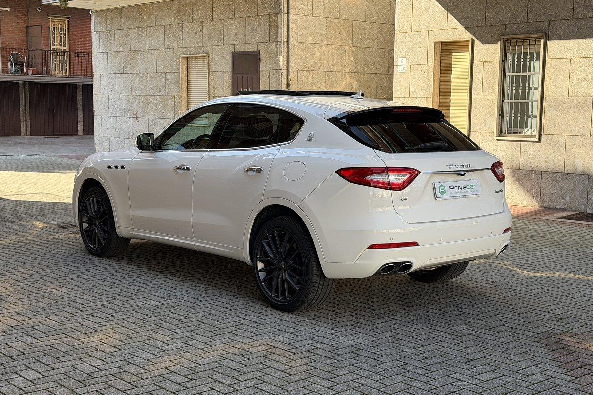 MASERATI Levante V6 Diesel AWD Granlusso