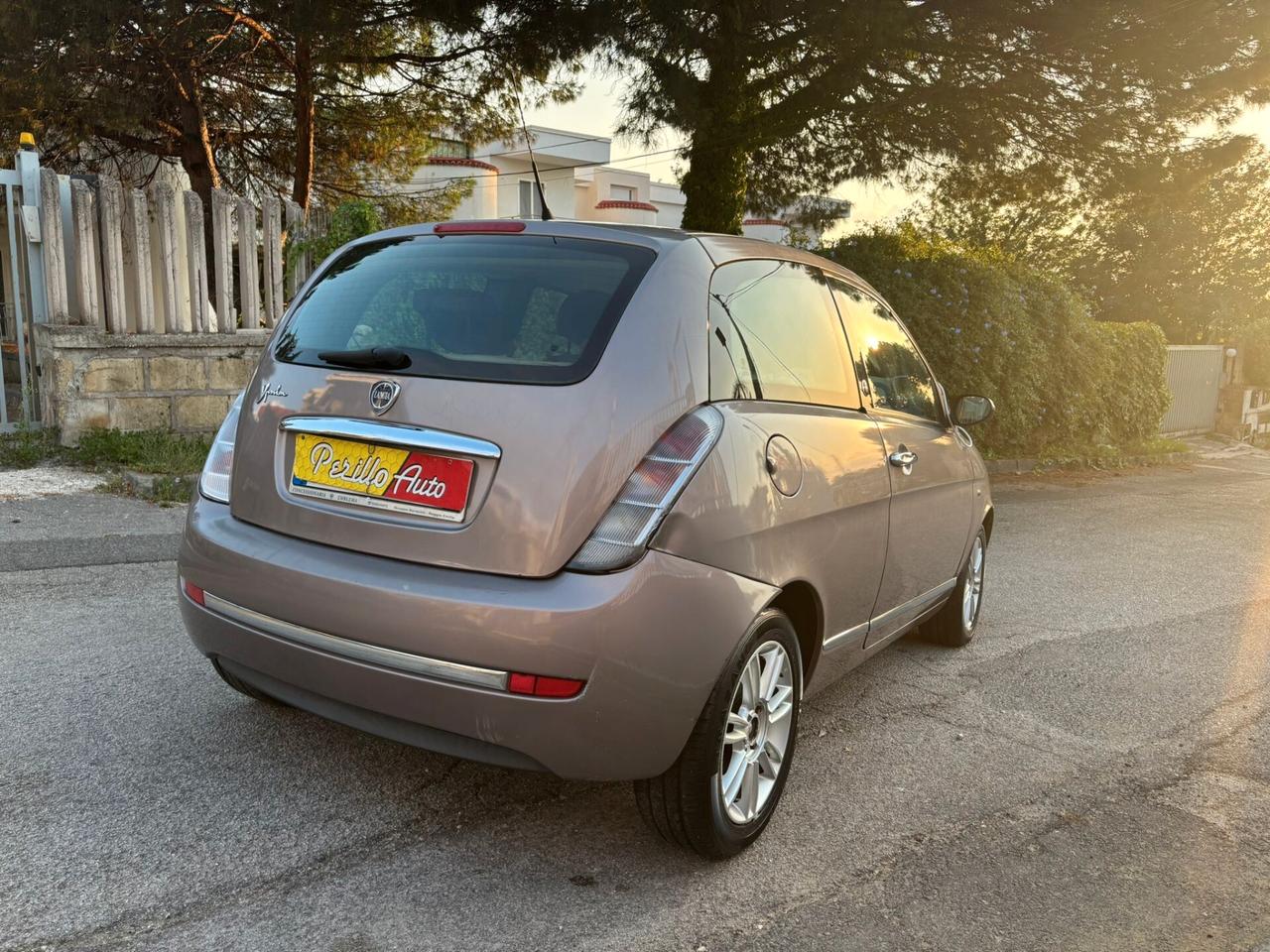 Lancia Ypsilon 1.4 Platino Ecochic GPL