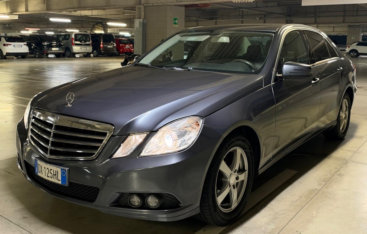 Mercedes-benz E 220 CDI BlueEFFICIENCY Avantgarde
