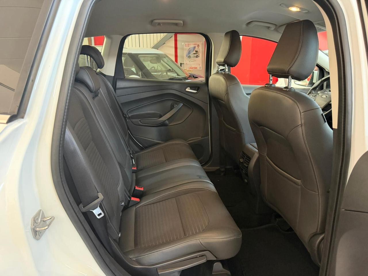Ford Kuga 2.0 TDCI 150 CV Titanium