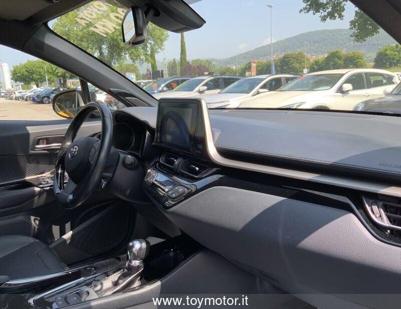 Toyota C-HR (2016-2023) 1.8 Hybrid E-CVT Style