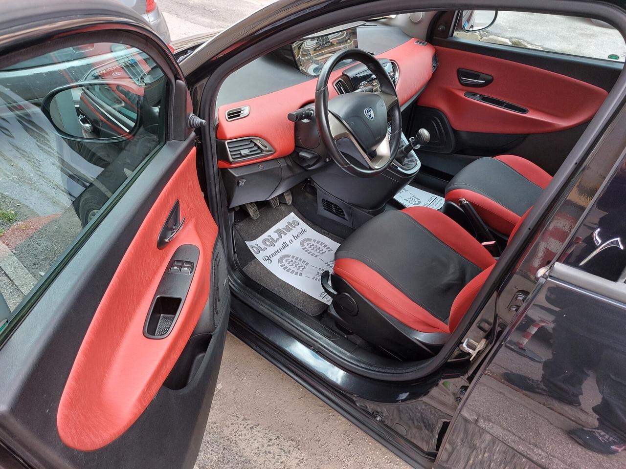 Lancia Ypsilon 1.2 69 CV 5 porte GPL Gold