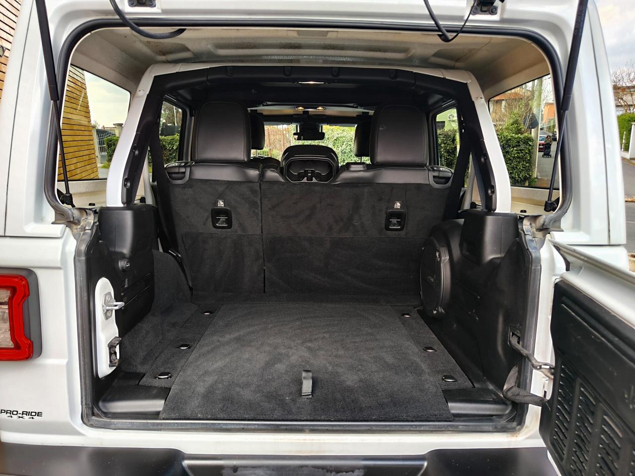 Jeep Wrangler Unlimited 2.2 Mjt II Sahara VERSIONE BY MOPAR