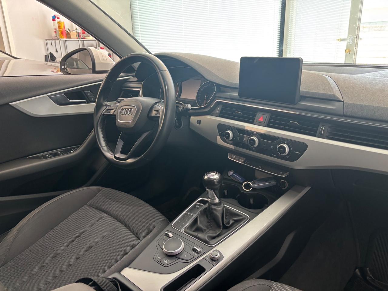 Audi A4 Avant 2.0 TDI 150 CV Business Sport