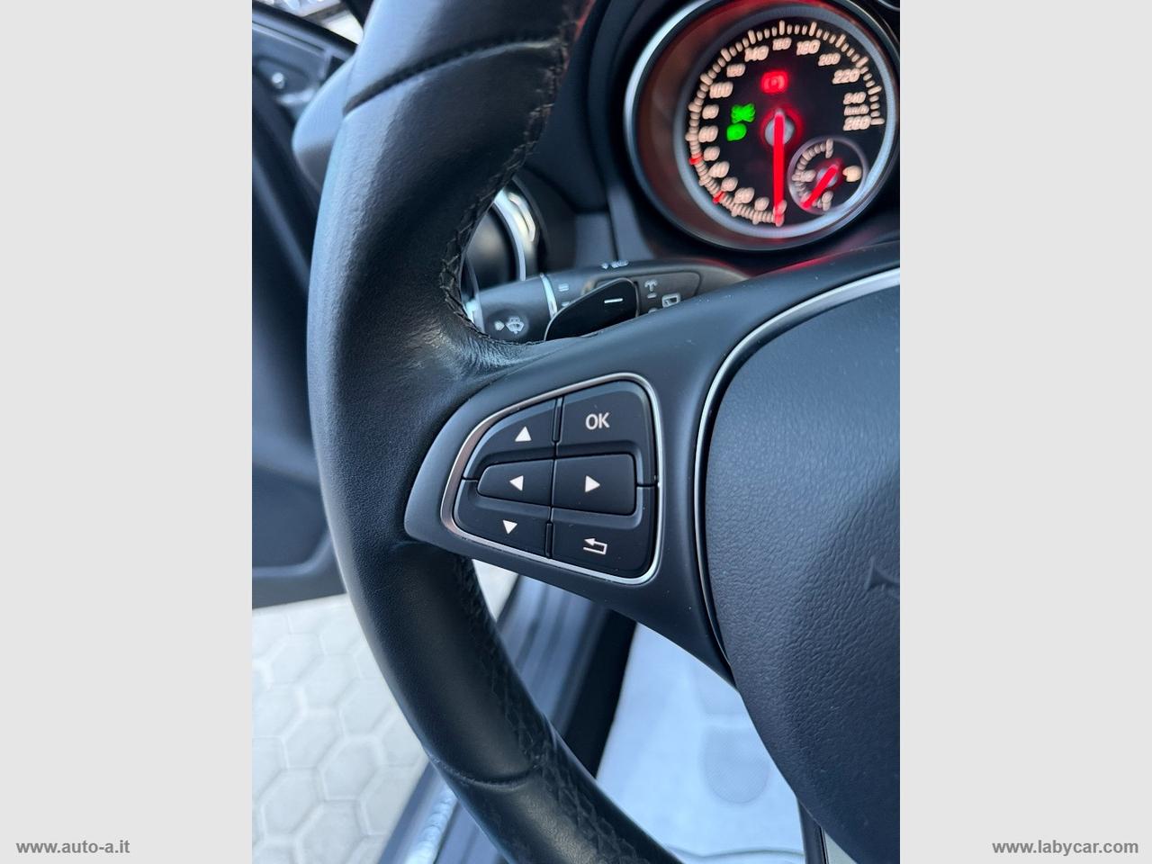 MERCEDES-BENZ GLA 200 d Automatic Sport