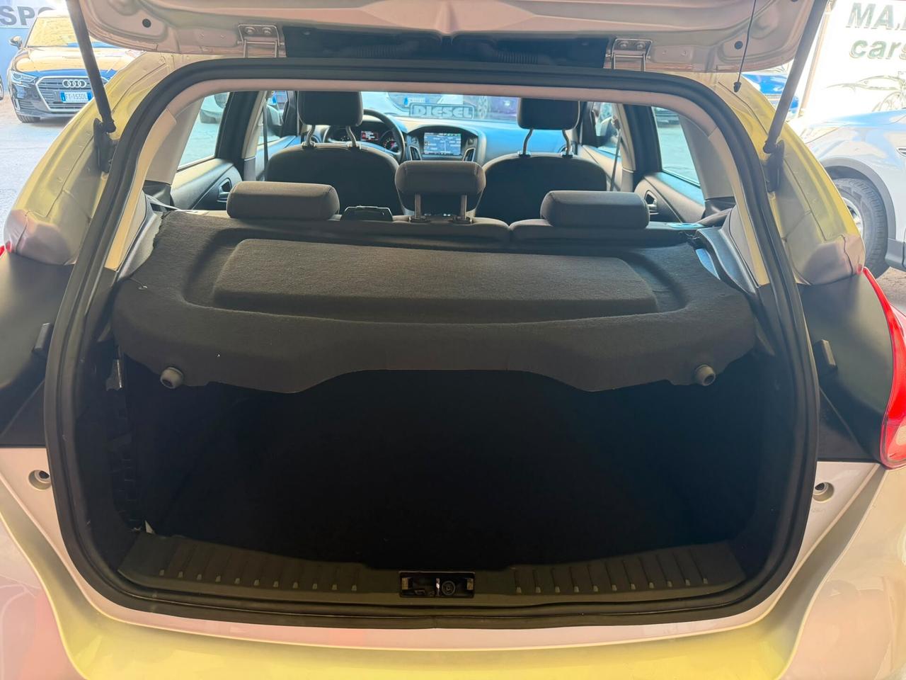 Ford Focus 1.5cc diesel 12 mesi garanzia-2015
