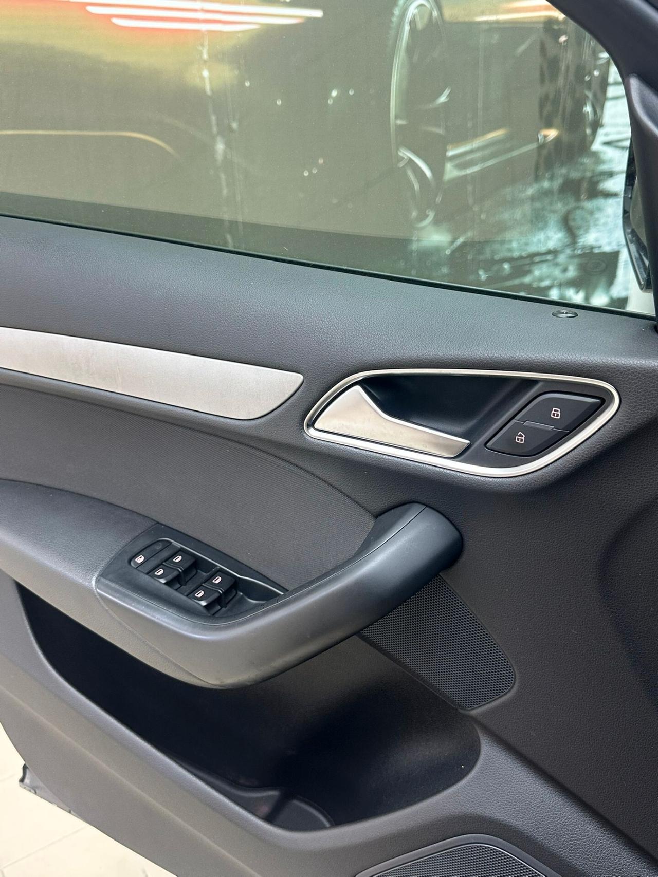 Audi Q3 2.0 TDI 140 CV quattro S tronic TETTO APRIBILE