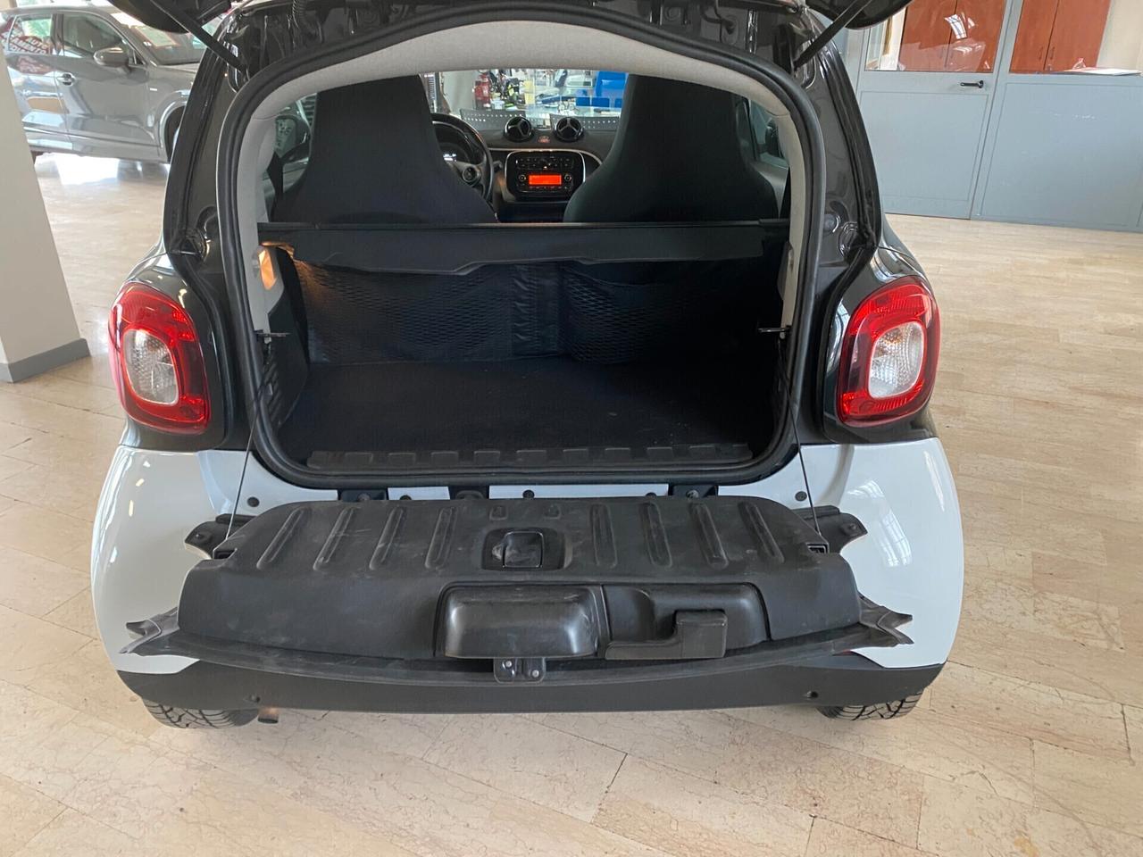 Smart Fortwo 7.0 1.0 Twinamic Prime Per Neopatentati