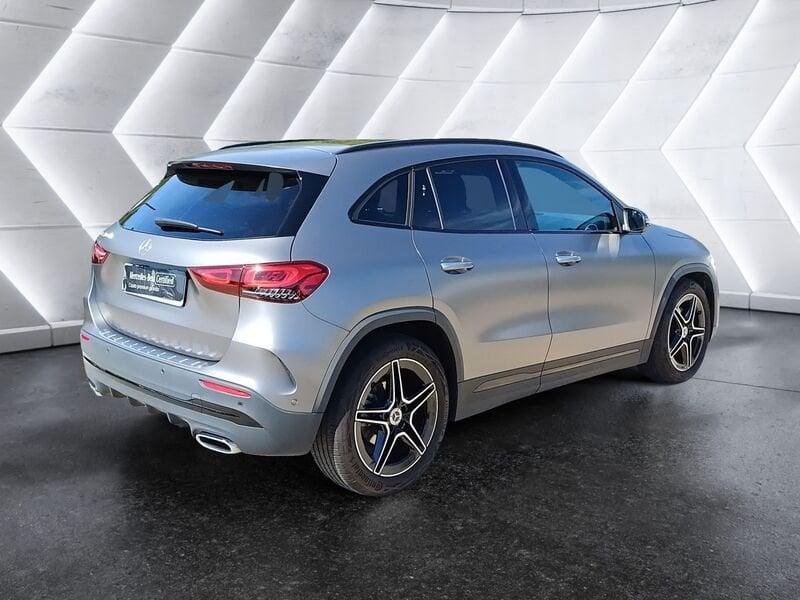 Mercedes-Benz GLA 180 d Premium auto