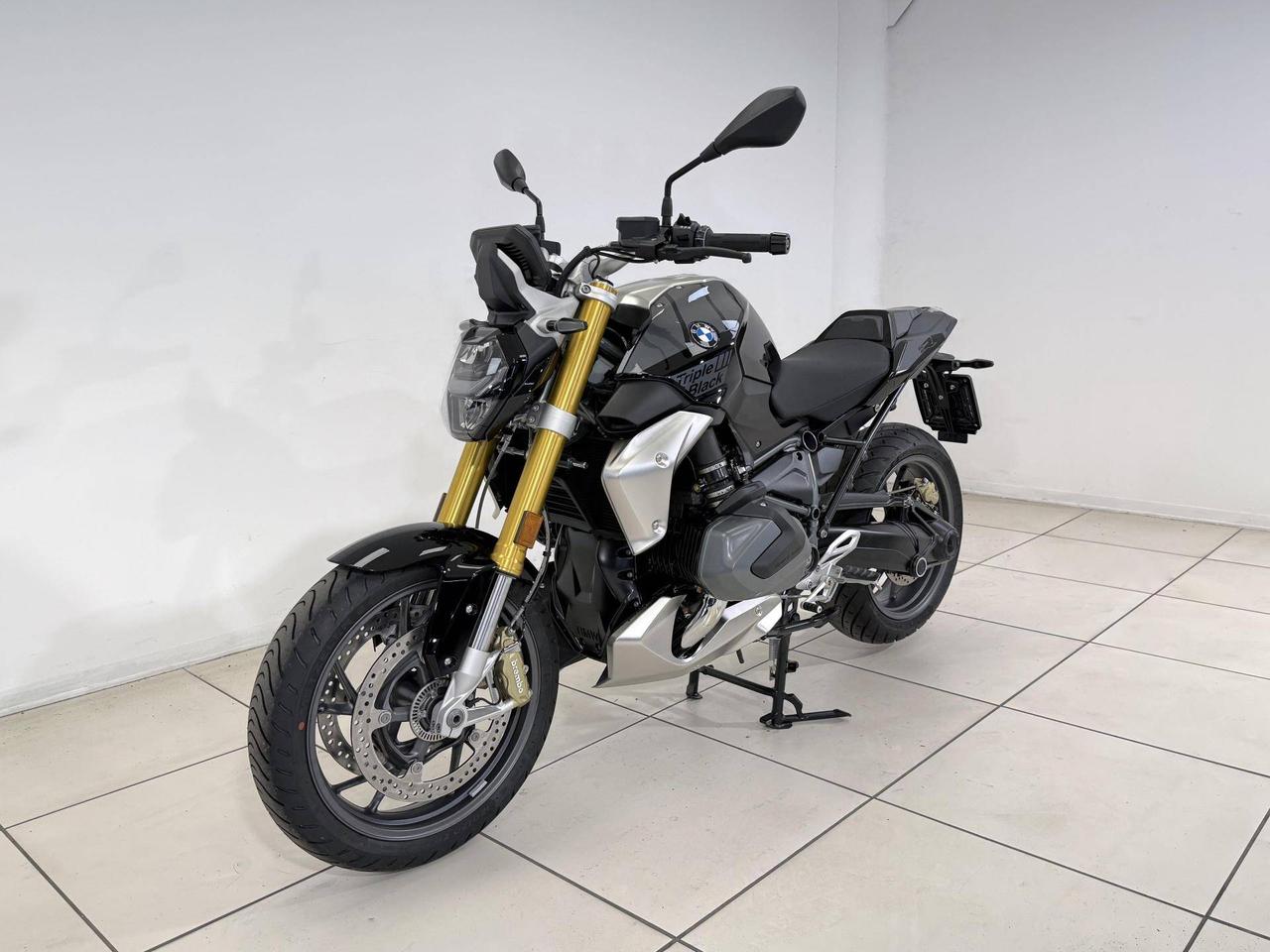 BMW R 1250 R Triple Black