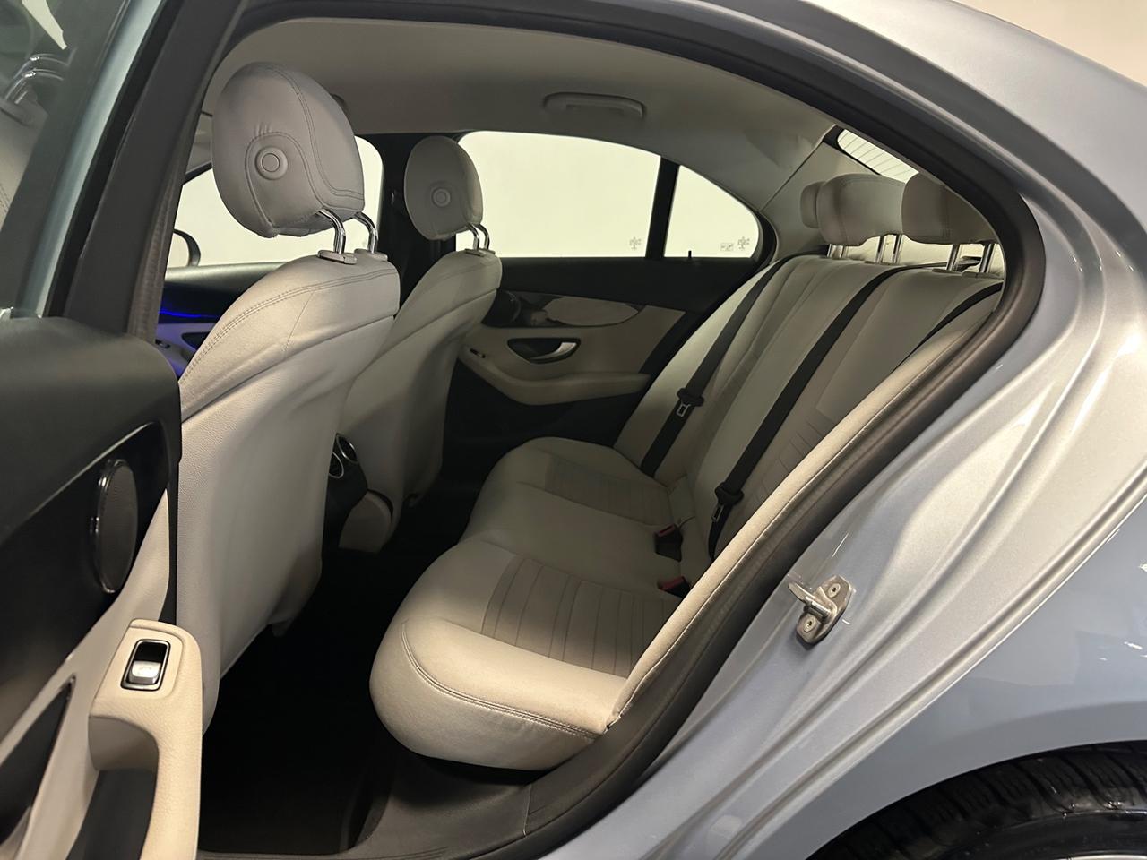 MERCEDES-BENZ C180D SPORT BERLINA 116CV AUTOMATICO