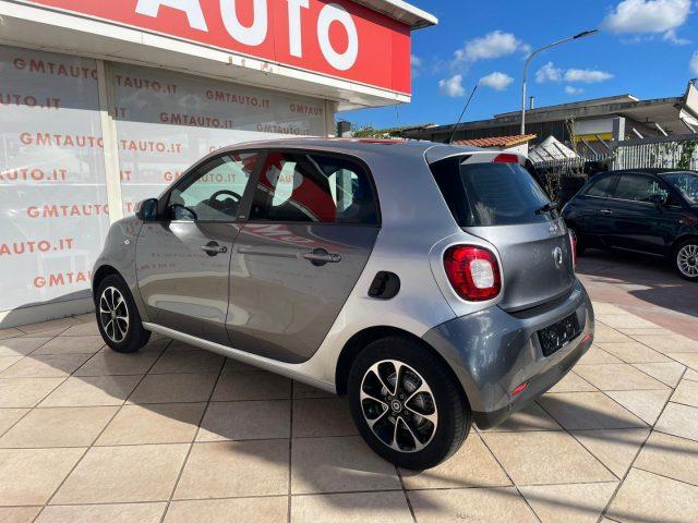 SMART ForFour 1.0 71CV PASSION LED AUTOMATICA NEOPATENTATI